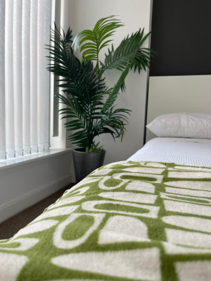 Lovely 2-Bedroom Condo With A Free Parking Birmingham Zewnętrze zdjęcie