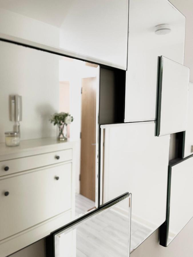 Lovely 2-Bedroom Condo With A Free Parking Birmingham Zewnętrze zdjęcie